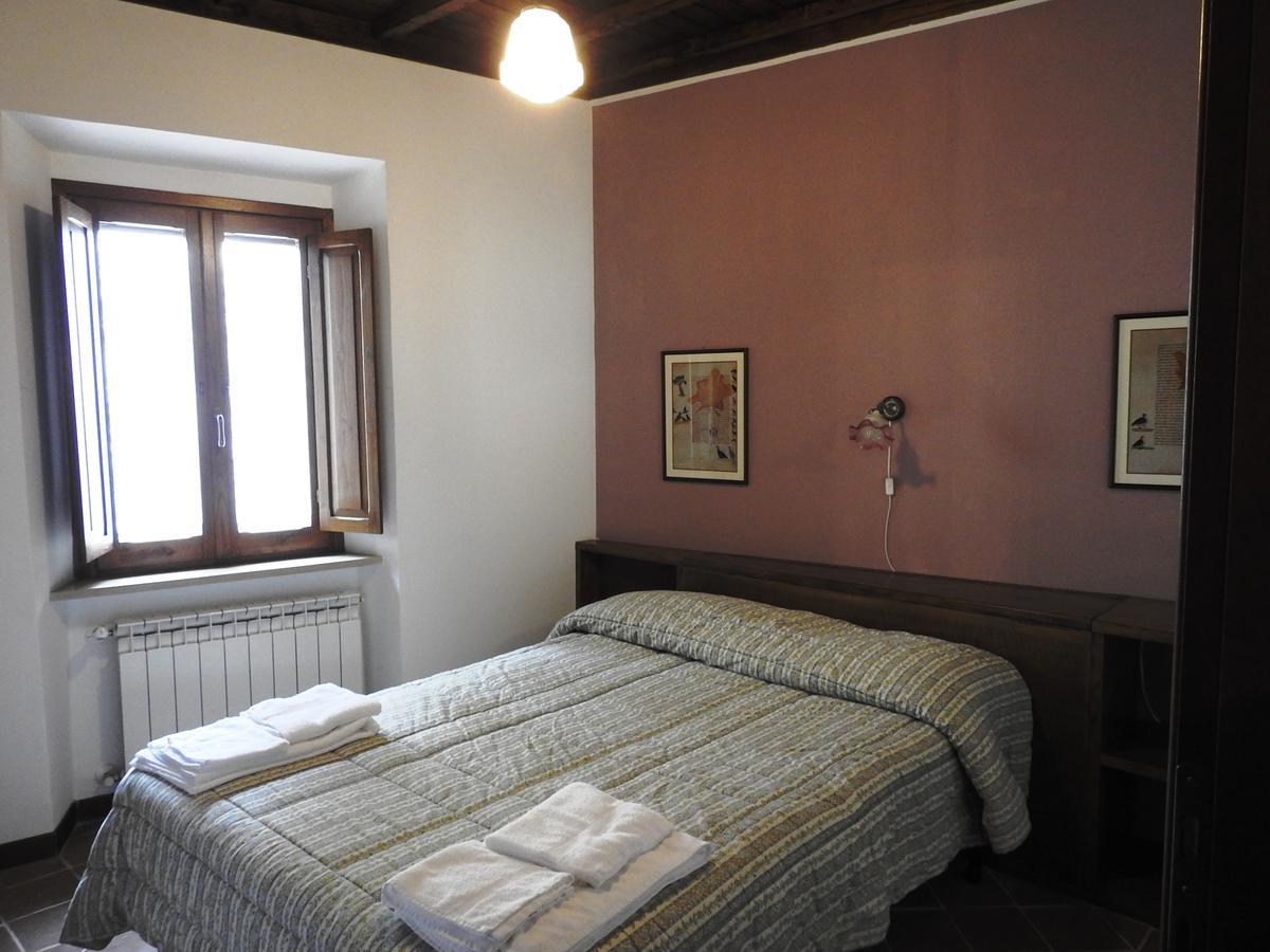 Locanda Il Falco Nero Fumone Bagian luar foto